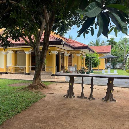 Rehara Villa Marawila Luaran gambar
