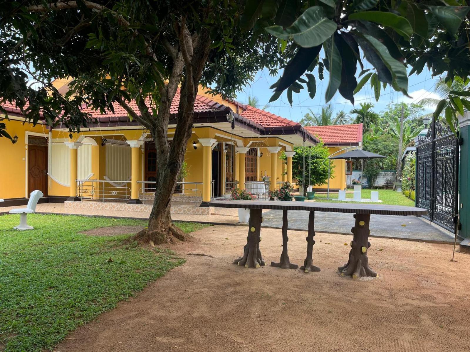 Rehara Villa Marawila Luaran gambar